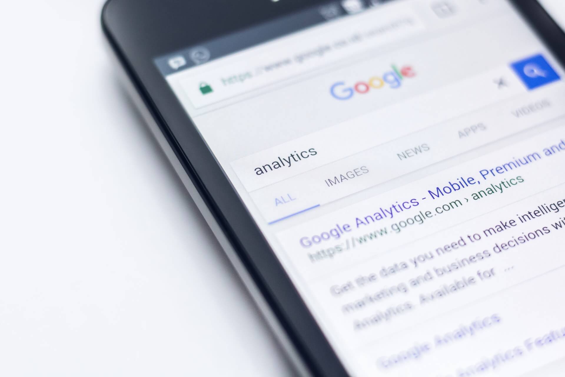 Smartphone with analytics in the Google search