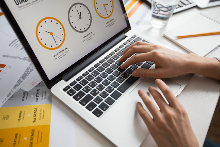 Tracking time on a laptop